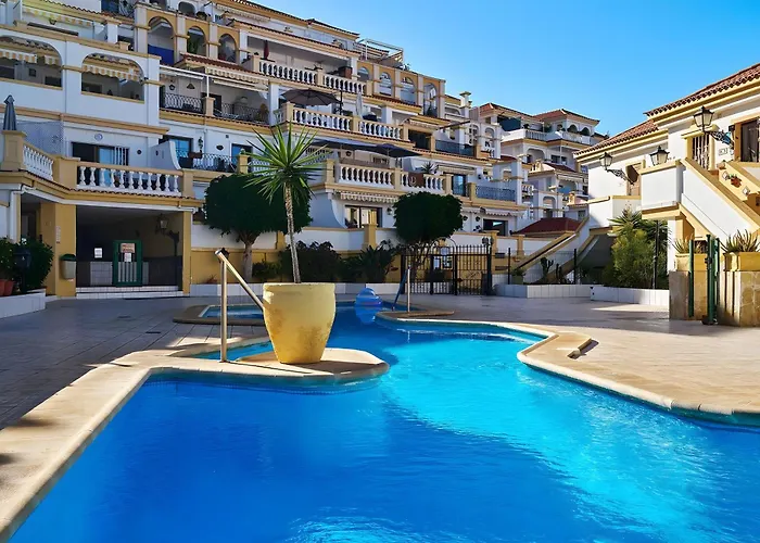 Pearl Of Windsor Park Апартаменты Адехе